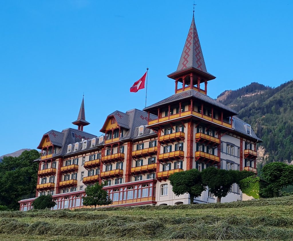 Le très bel hôtel de Flüeli Ranft situé à 728 m d'altitude
