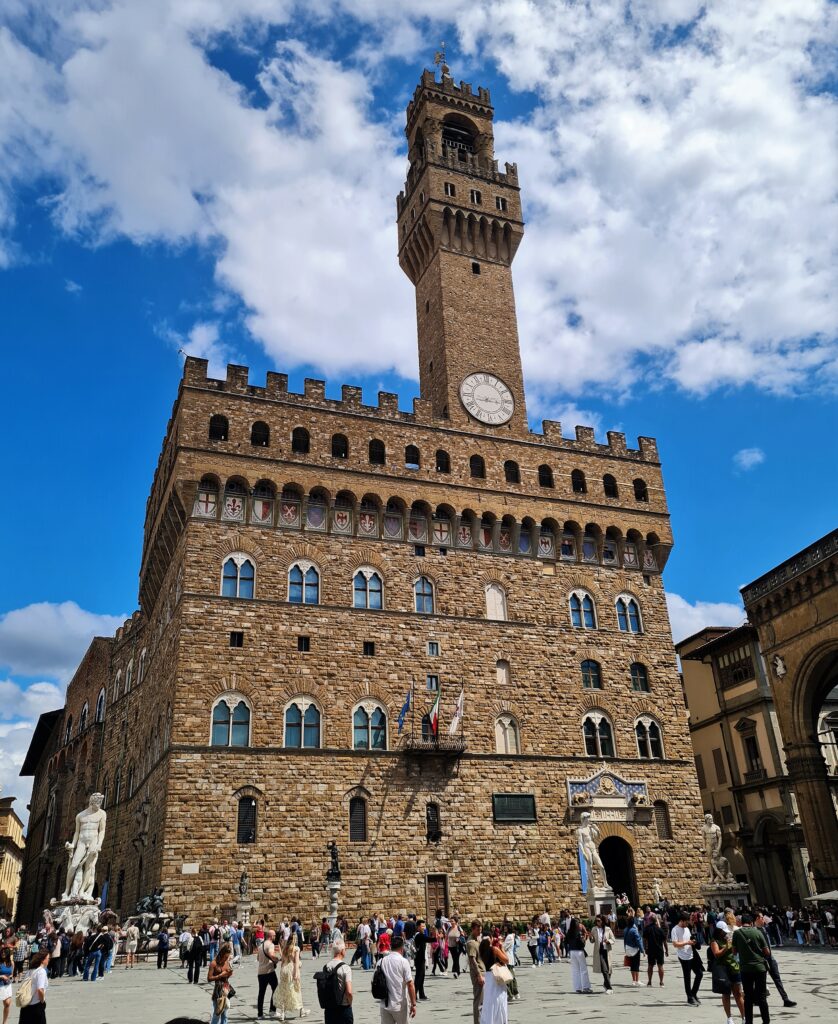 Le Palazzo Vecchio, sur la Piazza della Signoria, est l'hôtel de ville de Florence.