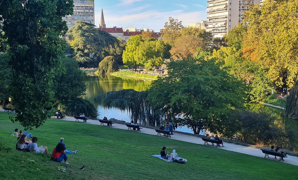 Traversée de Paris GRP 2 - Le parc Montsouris et vue sur le lac